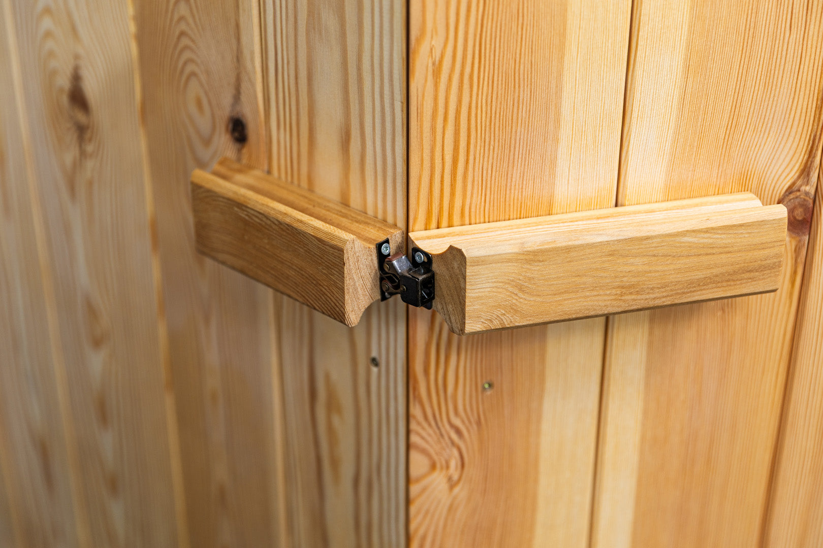 Natural magnetism cabin