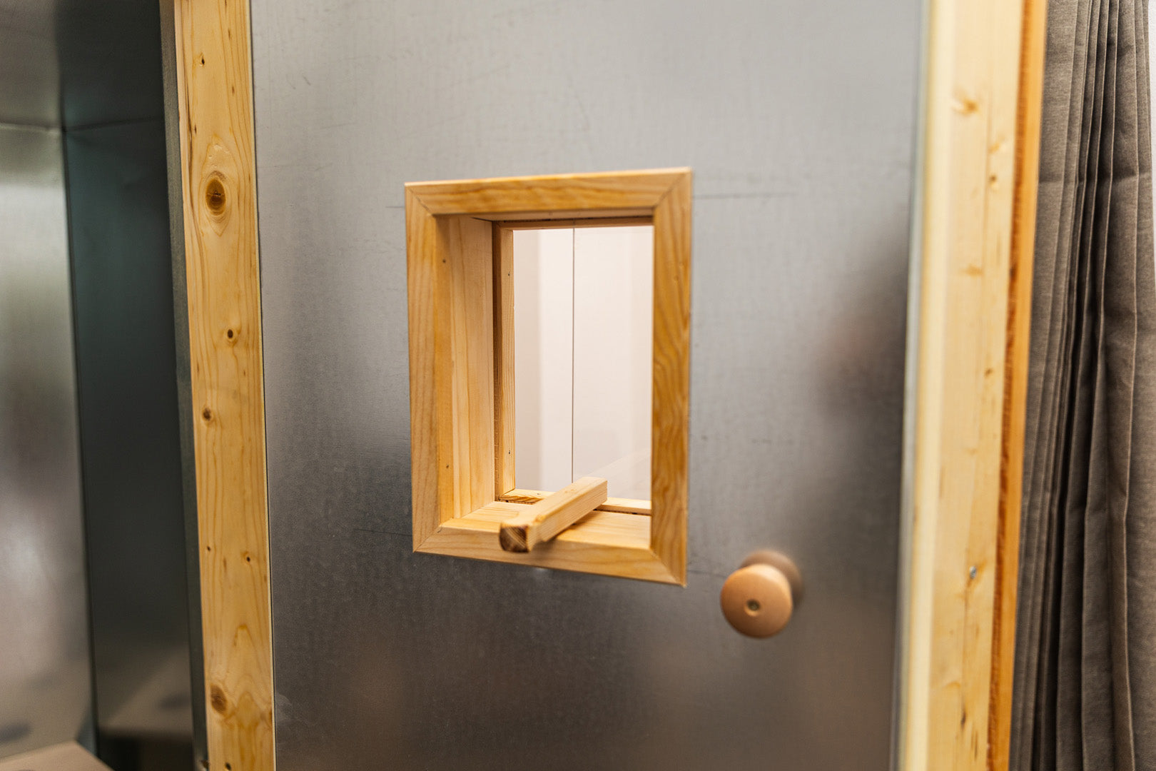 Natural magnetism cabin