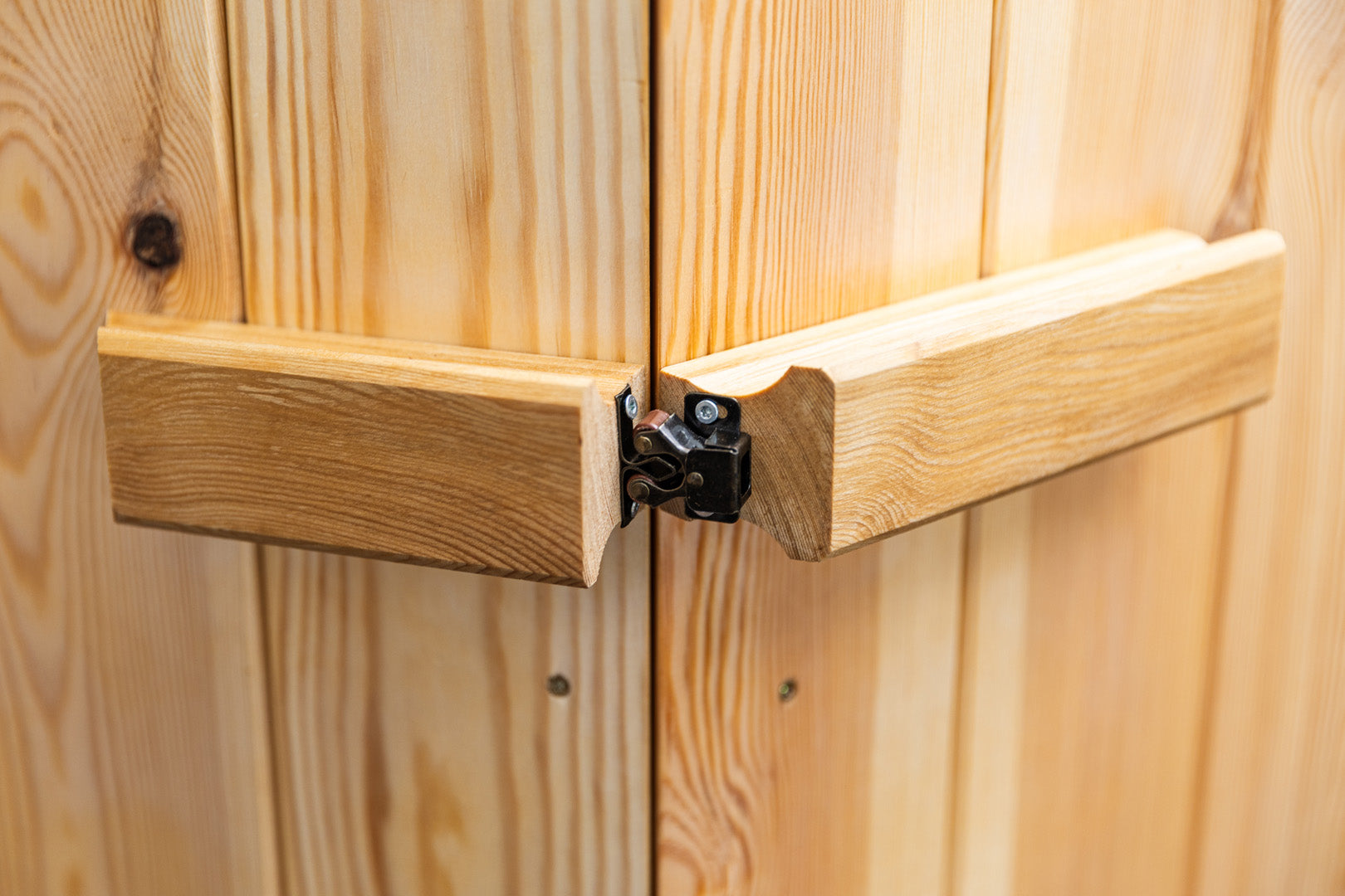 Natural magnetism cabin