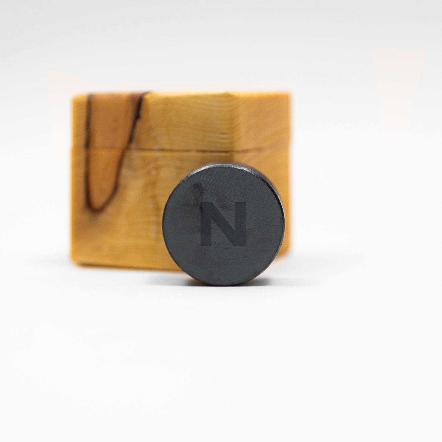 Magnetic water revitalizer