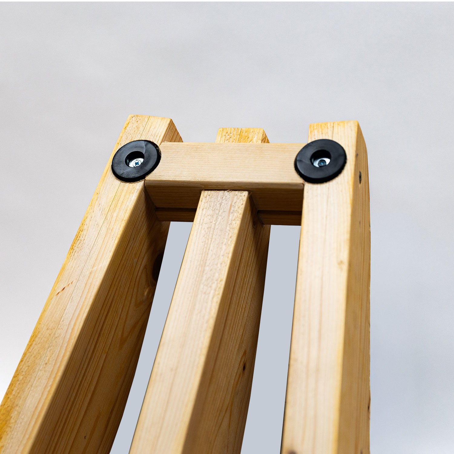 Magnetic arch for spine massage